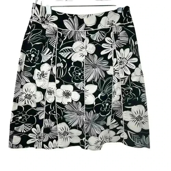Sandra Vintage Floral A-Line Skirt Women's Size 8 Black Knee Length - Picture 1 of 7